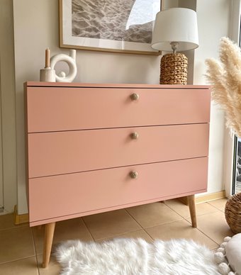 Komoda boho aranżacja wnętrza